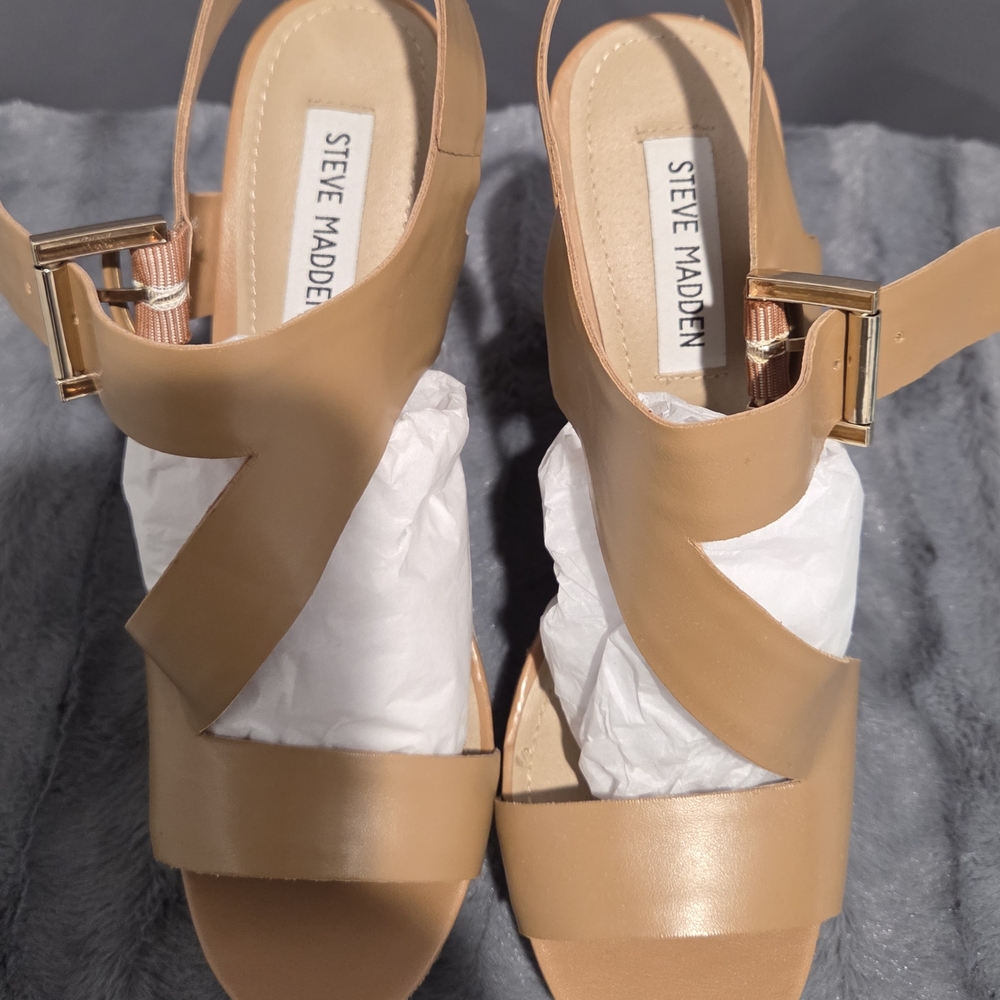 Steve Madden Tan Women's Wedge Sandals